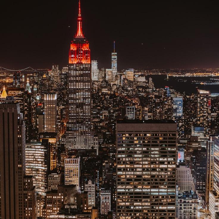 Parents evaluating schools in Netherlands